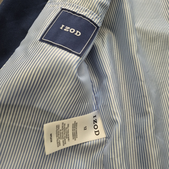 Classic Navy Boy's Suit - Picture 2 of 3